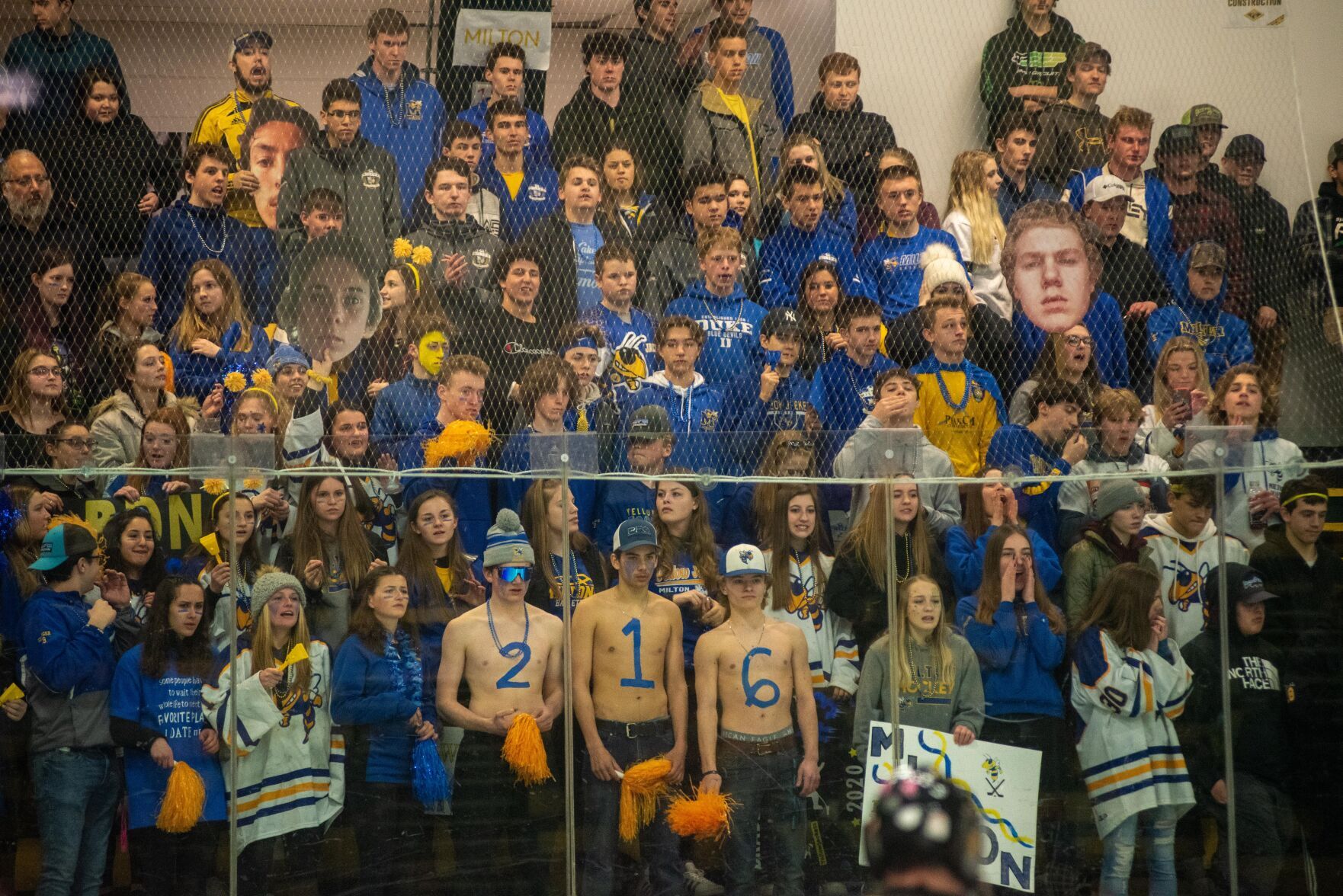 Milton hockey fans